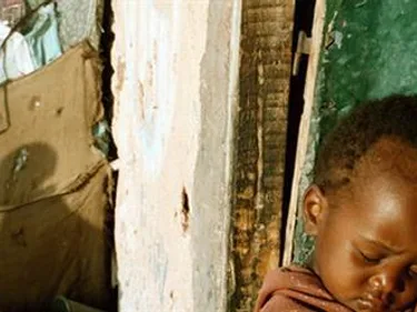 Foto van moeder en kind in Somalië.