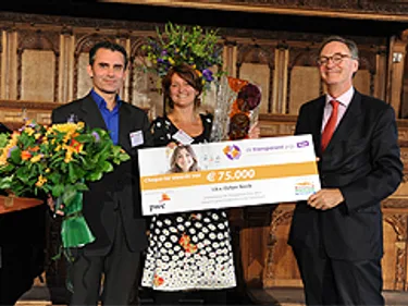 Uitreiking Transparantprijs021013 272x181