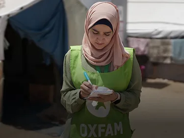 Het WASH programma (Water, Sanitation and Hygiene), dat gericht is op genoeg sanitaire voorzieningen zoals toiletten voor ook minder valide mensen, en douches.