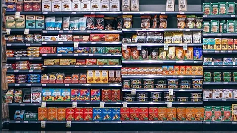 Foto van winkelschap in een supermarkt