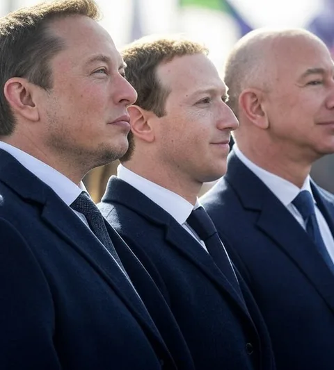 Musk Zuckerberg en Bezos - miljardairs - tax the rich