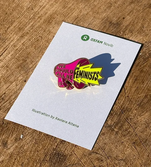 Pinnetje met 'We should all be feminists'